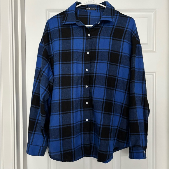 SHEIN Tops - SHEIN Women's Blue and Black Plaid Button Down Shirt